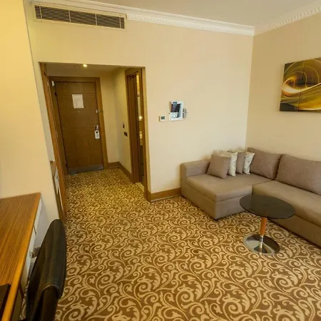 Euro Park Otel 5*