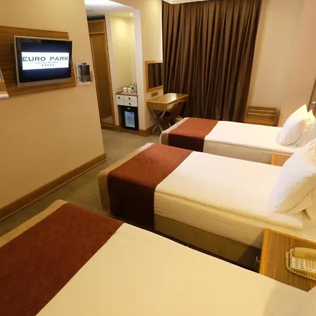 Отель Euro Park 5*