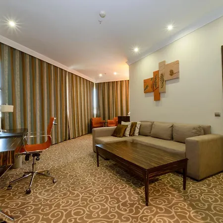 Отель Euro Park 5*